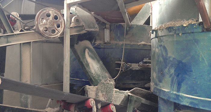 Two sets Wheel mixer together for a continuous briquette line